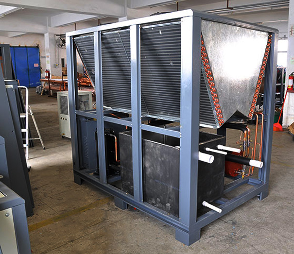 風冷箱式冷水機組裝